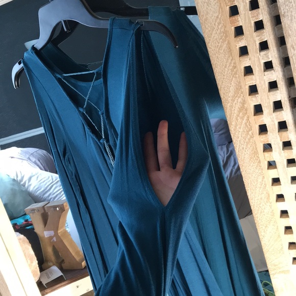 Dark turquoise dress! - Picture 3 of 5